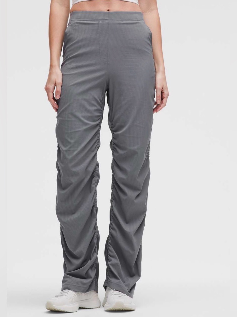 Lululemon Dance Studio Slim-Fit High-Rise Flared Pant
Solar Grey✨